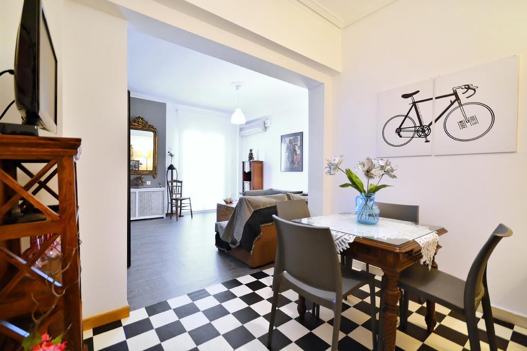 Plaka Elegant Apartment Athens Exterior photo